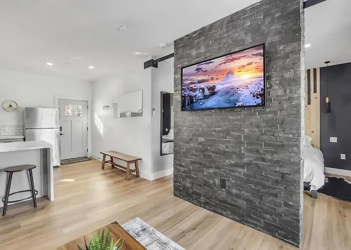 Luxury Over The Meadow Villa Show Low